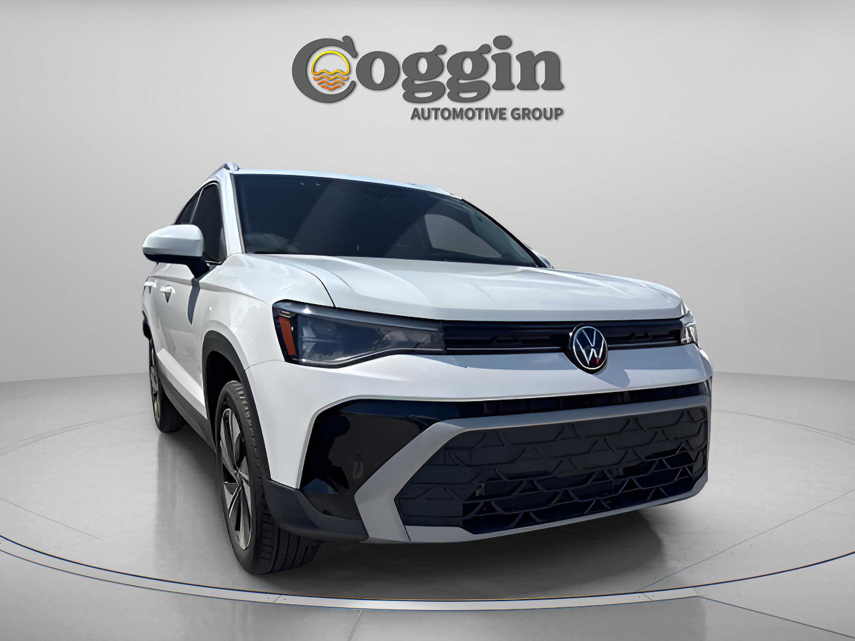 Used 2025 Volkswagen Taos SE AWD/4WD image 8
