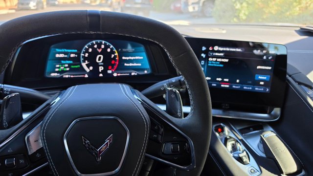 Used 2025 Chevrolet Corvette Z06 RWD image 6