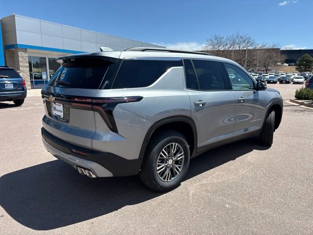 New 2026 Chevrolet Traverse LT w/ Driver Confidence Package AWD/4WD image 6