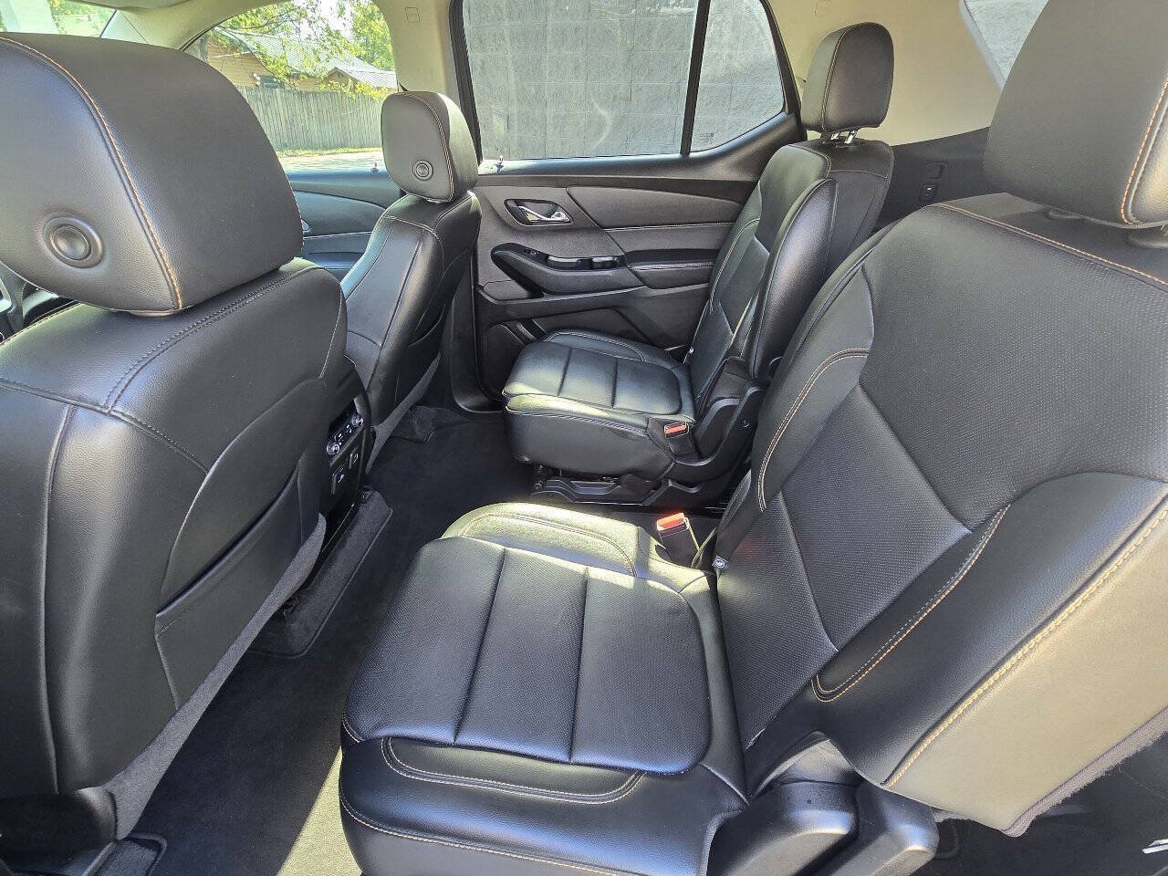 Used 2019 Chevrolet Traverse Premier w/ Redline Edition FWD image 15