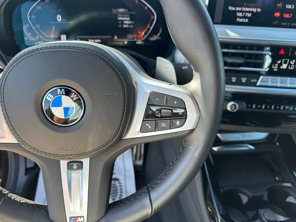 Certified 2025 BMW X4 xDrive30i image 17