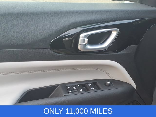 Used 2024 Jeep Compass Limited AWD/4WD image 9