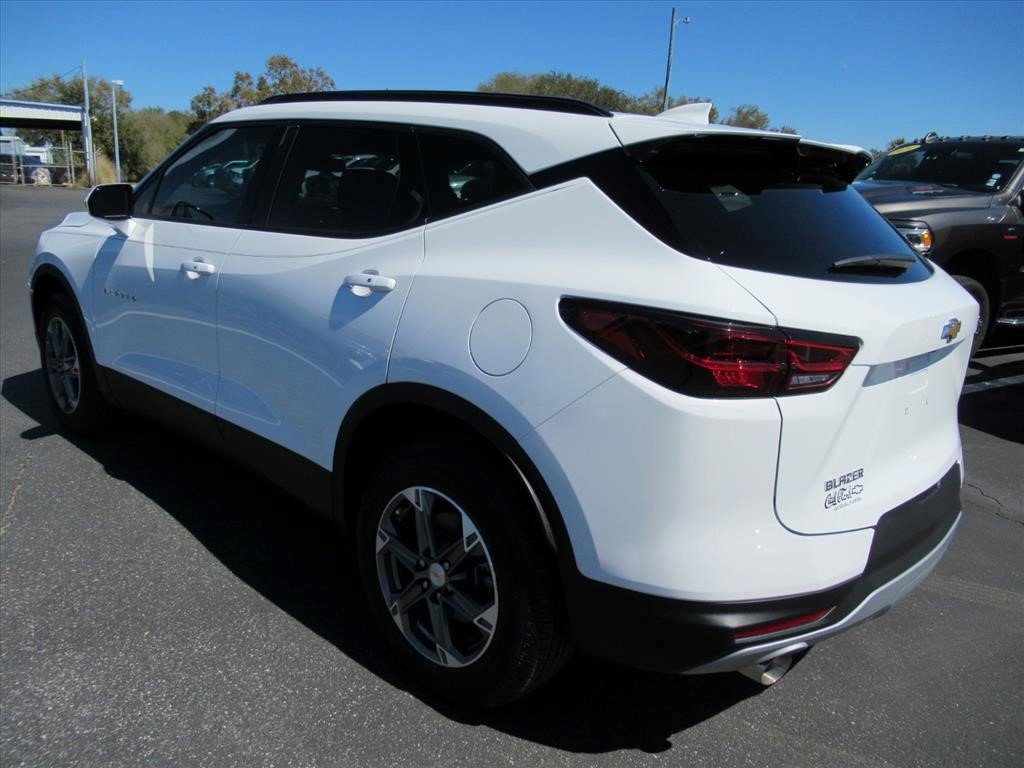 Certified 2024 Chevrolet Blazer LT w/ Convenience Package image 6