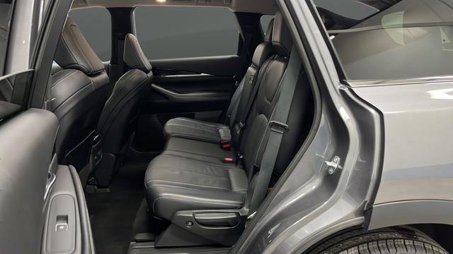 Used 2023 INFINITI QX60 Pure image 24