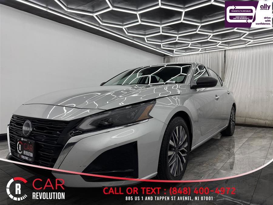 Used 2024 Nissan Altima 2.5 SV FWD image 3