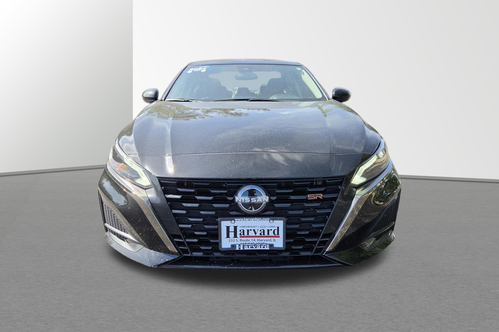Used 2024 Nissan Altima 2.5 SR FWD image 2