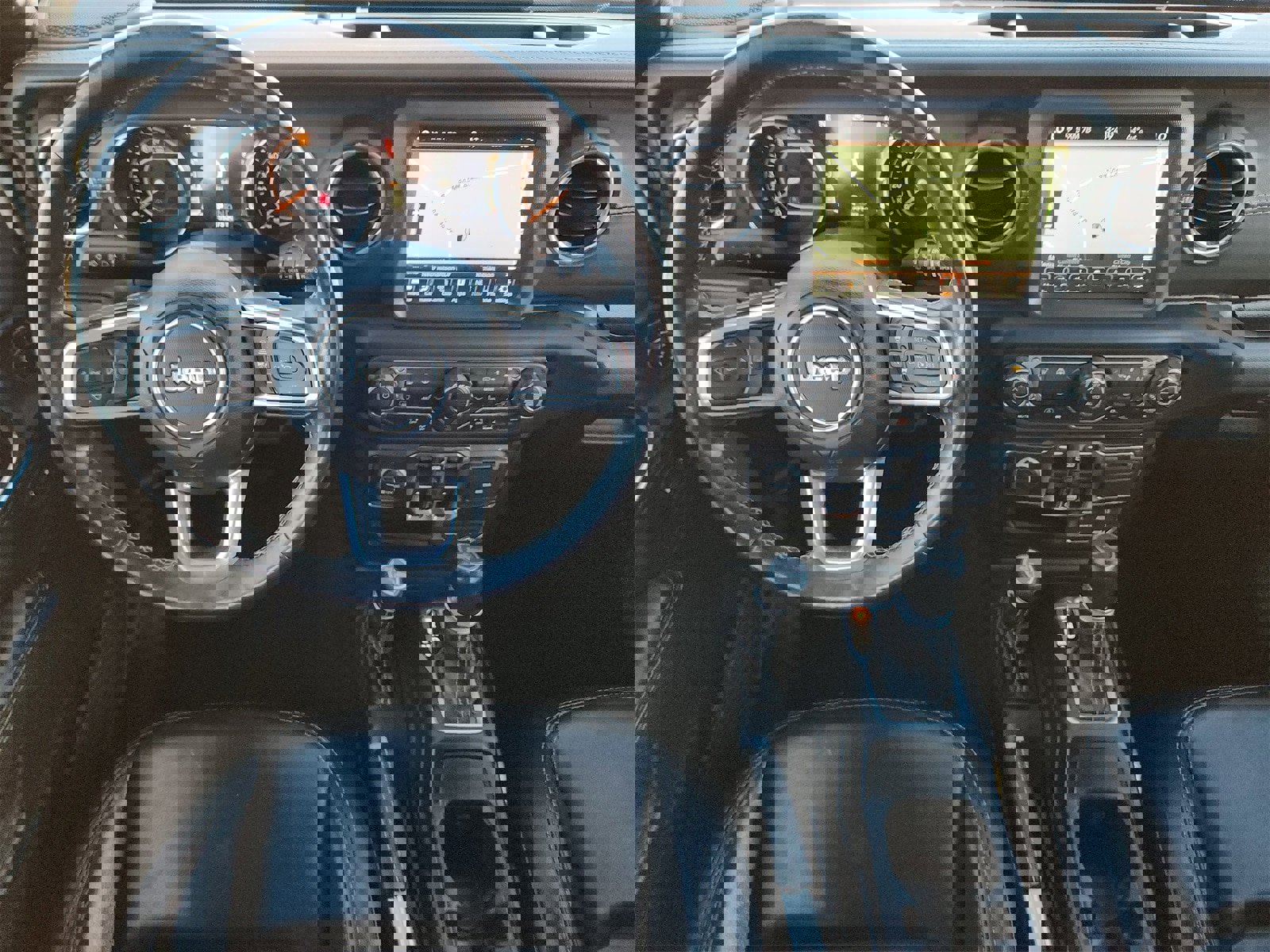 Used 2021 Jeep Wrangler Unlimited Sahara image 28