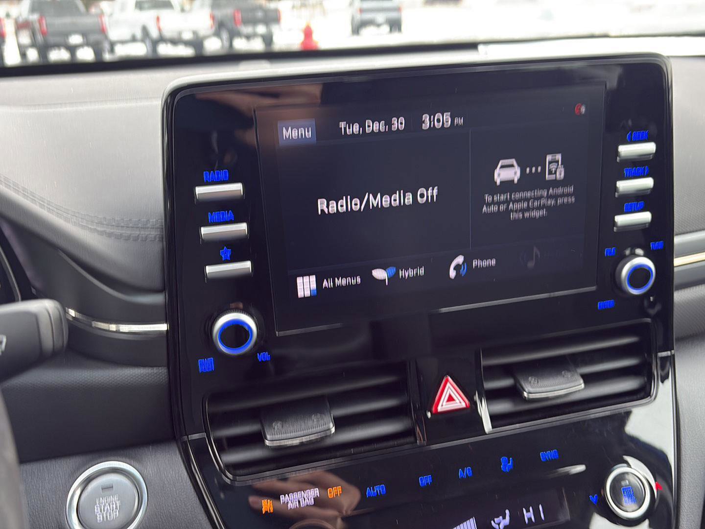 Used 2022 Hyundai Ioniq SE image 8