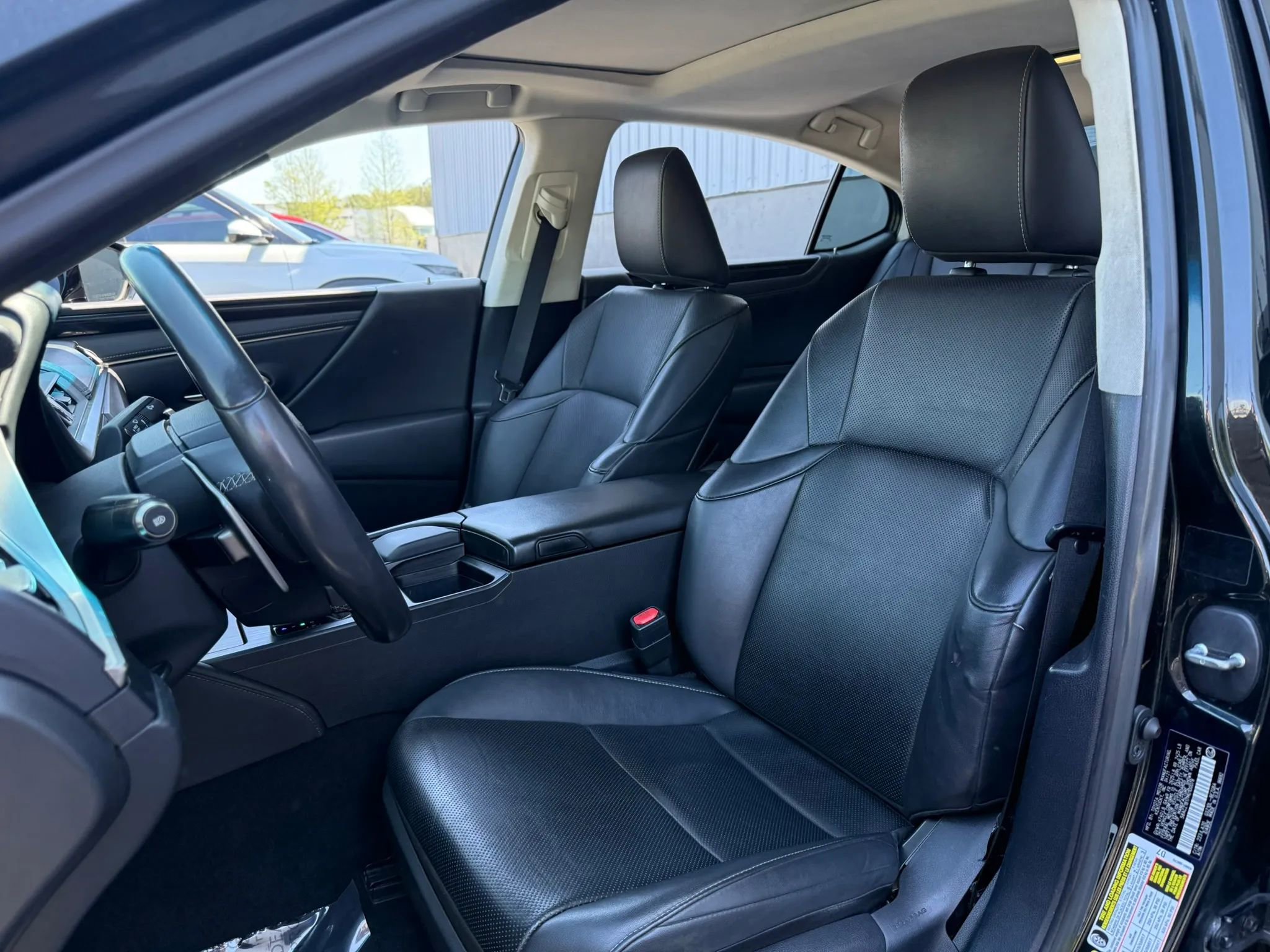 Used 2021 Lexus ES 350 w/ Accessory Package FWD image 28