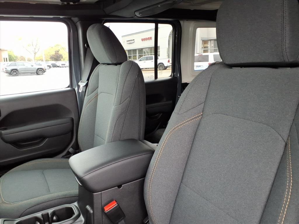 New 2026 Jeep Wrangler Sahara image 9