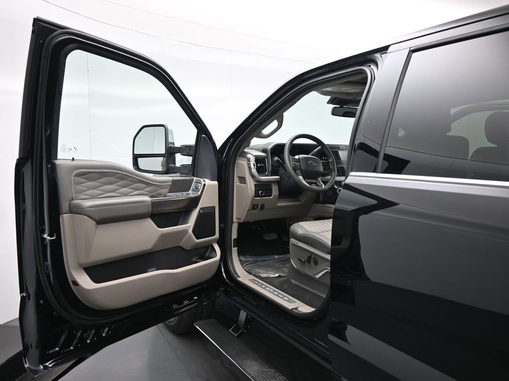 New 2026 Ford F250 Platinum AWD/4WD image 8