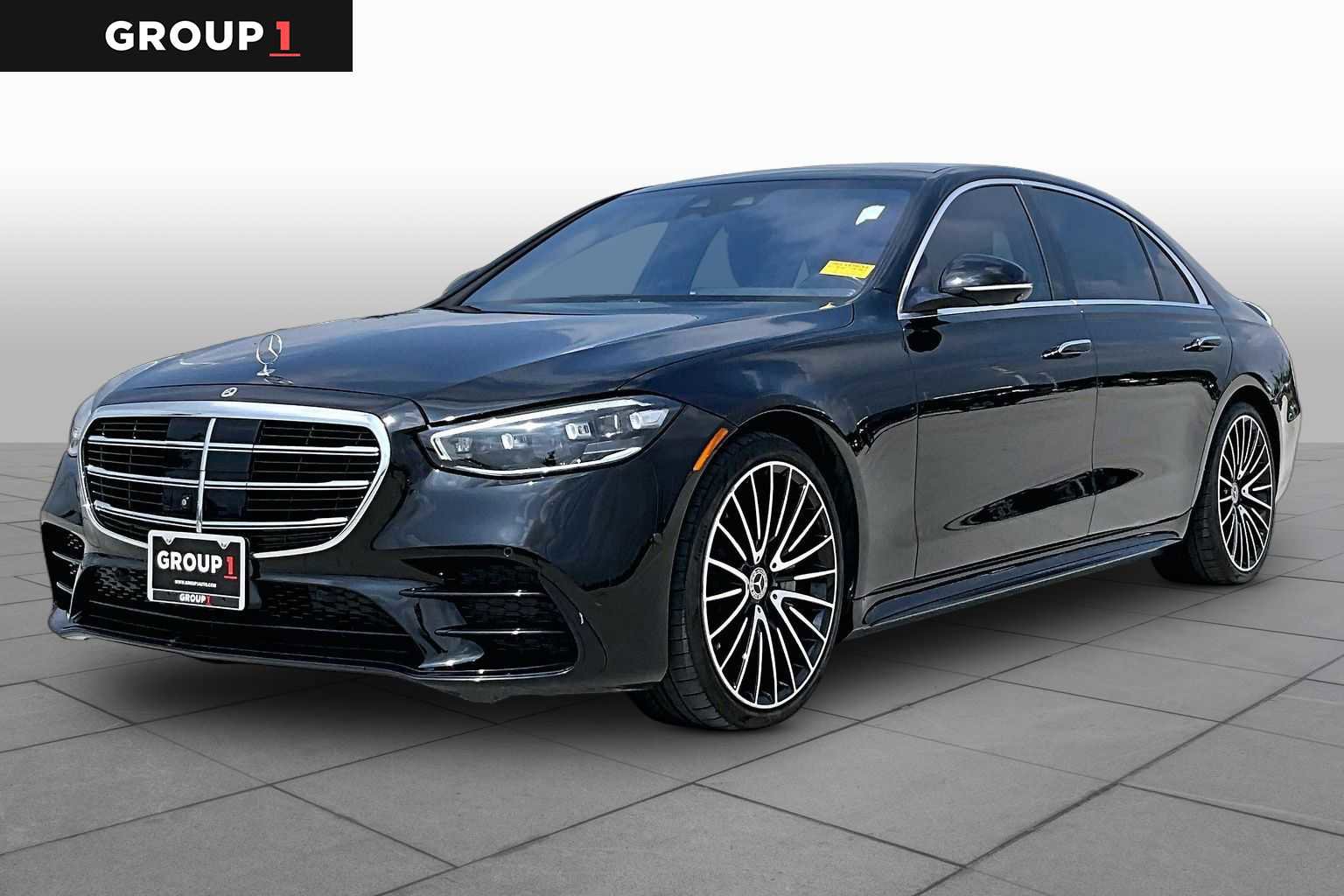 Used 2022 Mercedes-Benz S 580 4MATIC Sedan image 1