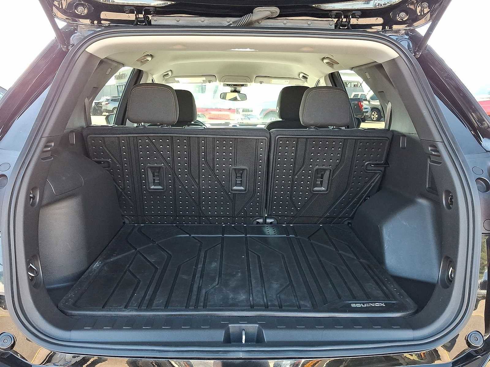 Used 2023 Chevrolet Equinox LT w/ LPO, Floor Liner Package image 30