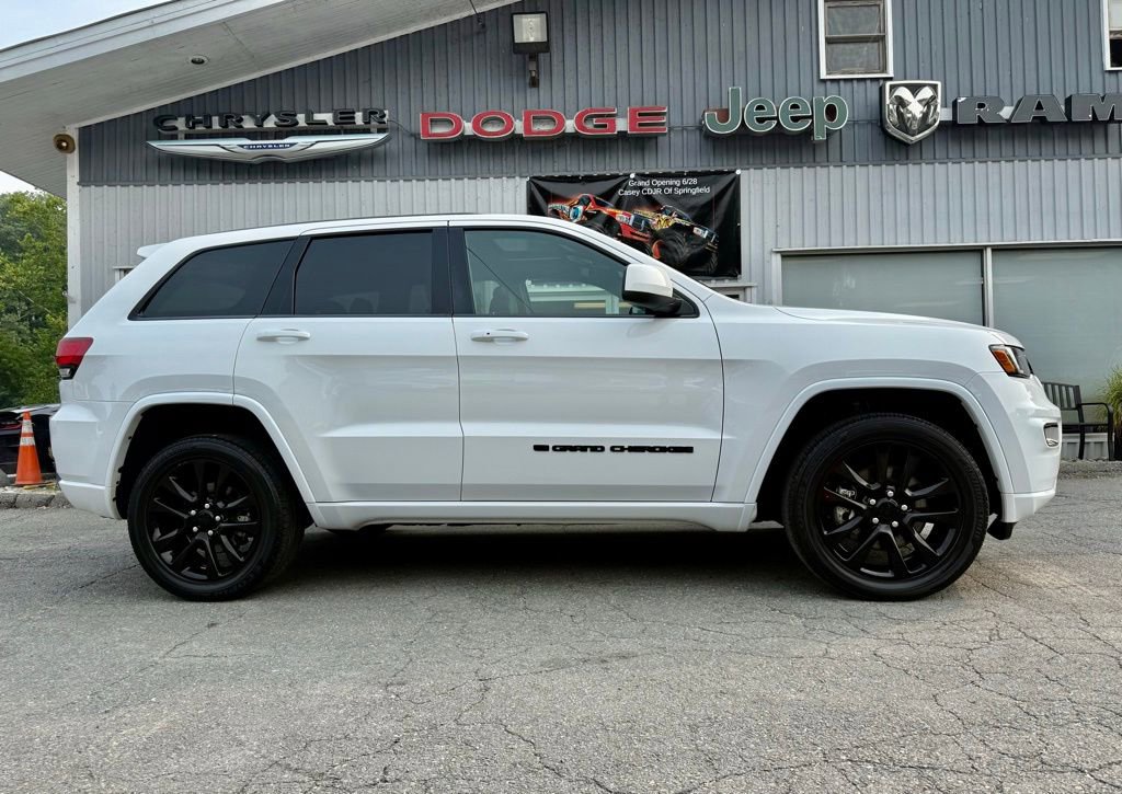 Used 2022 Jeep Grand Cherokee Laredo X