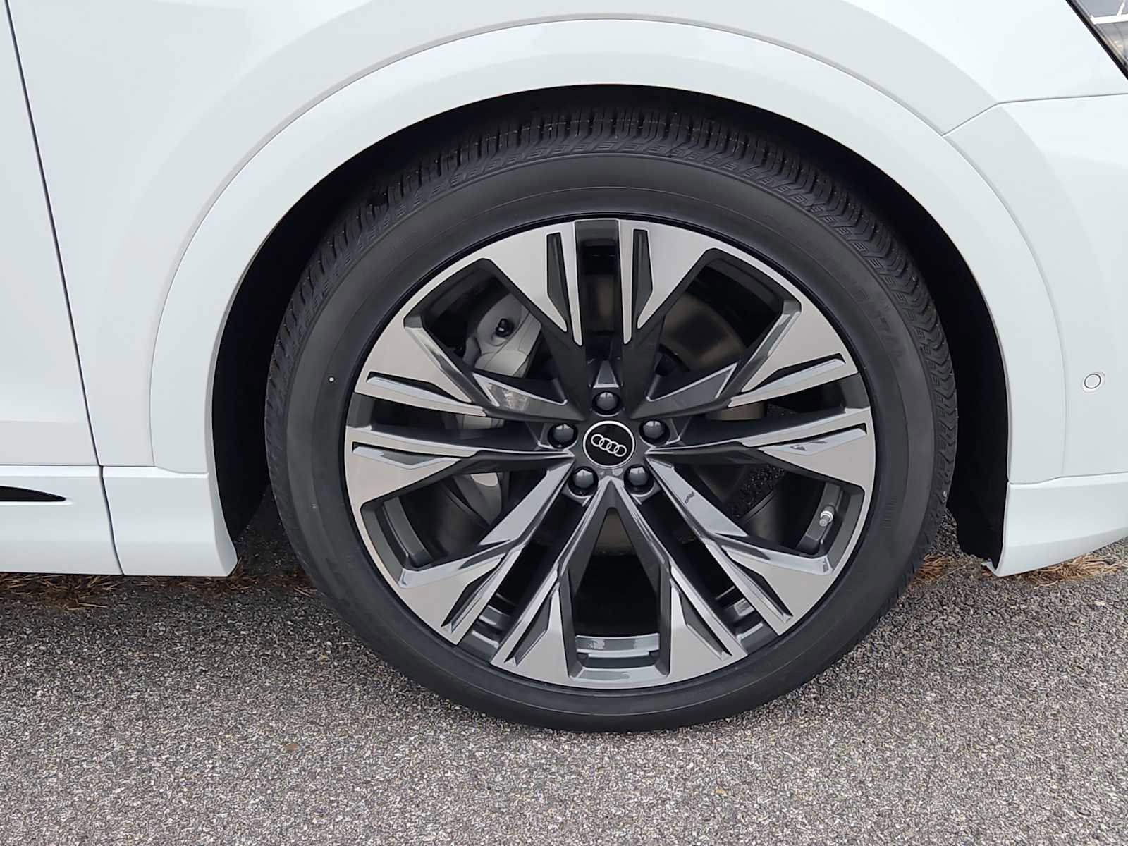 New 2026 Audi Q8 Premium Plus image 4