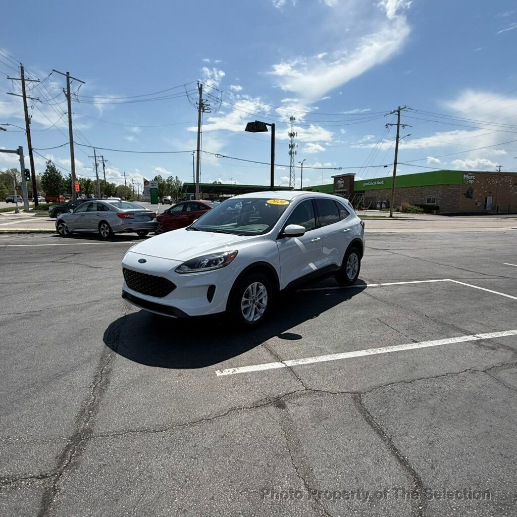 Used 2020 Ford Escape SE image 7