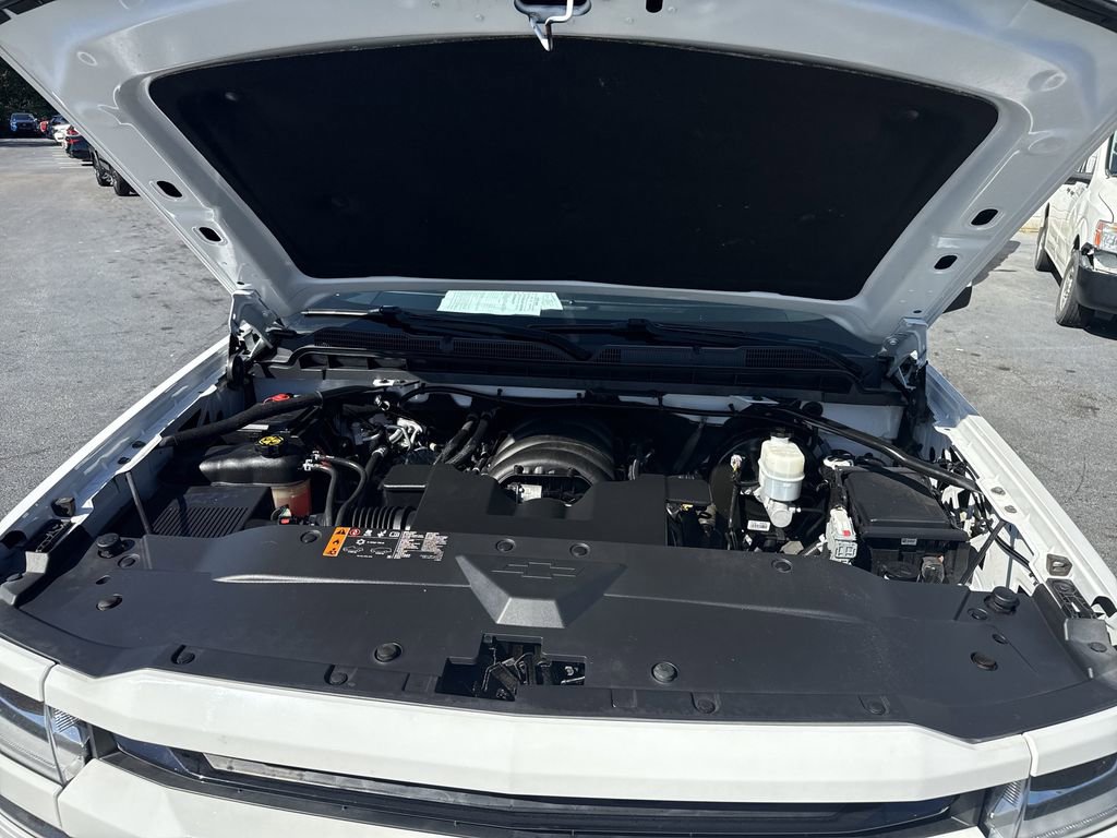 Used 2018 Chevrolet Silverado 1500 LT w/ All Star Edition image 9