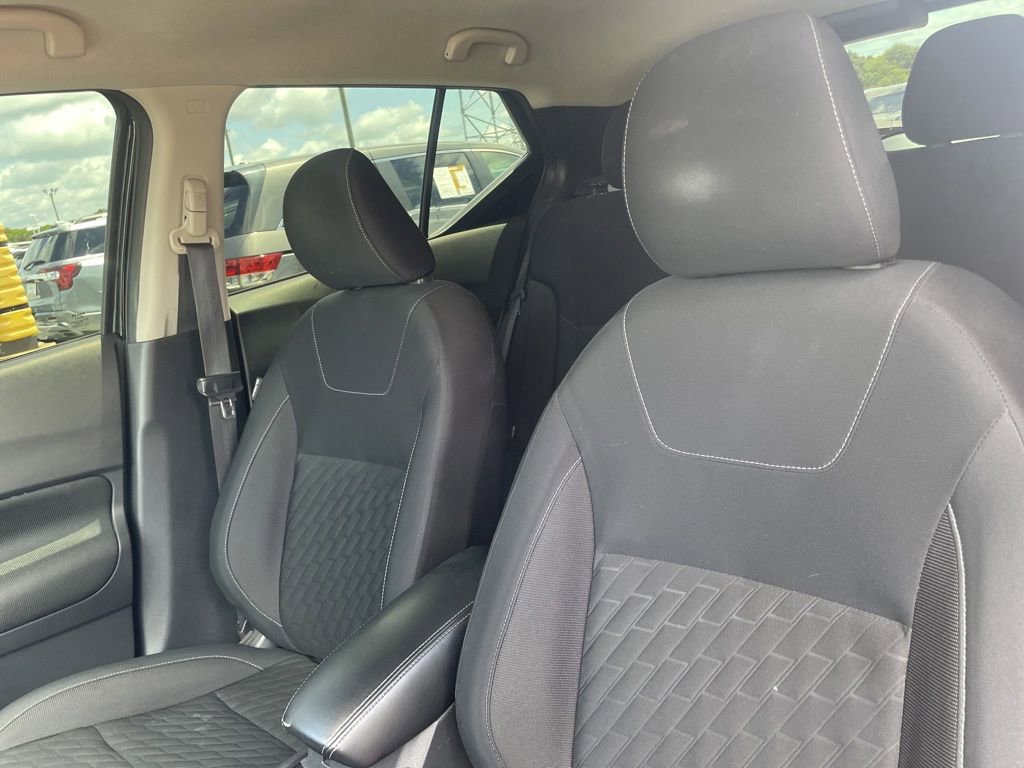 Used 2023 Nissan Kicks SV FWD image 21