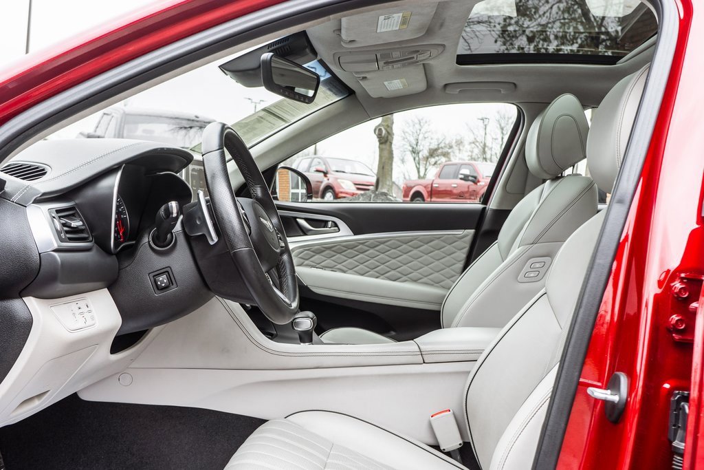 Used 2020 Genesis G70 3.3T w/ Prestige Package image 35