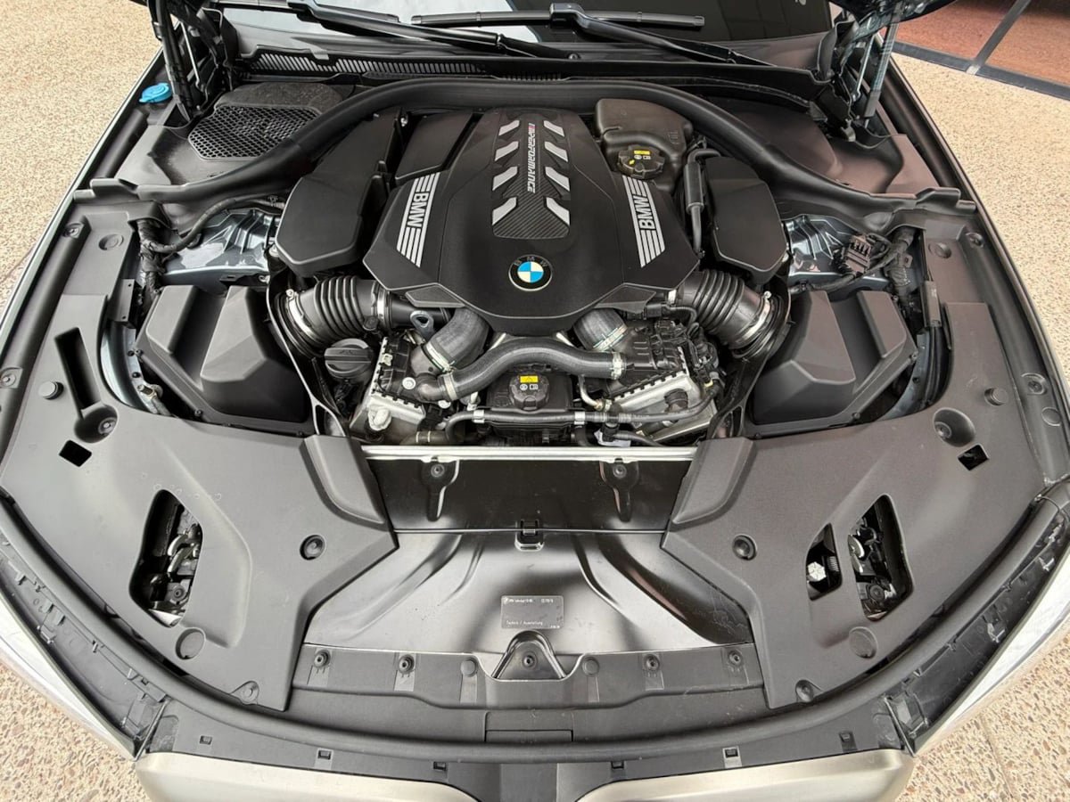 Used 2020 BMW M550i xDrive w/ Executive Package AWD/4WD image 22
