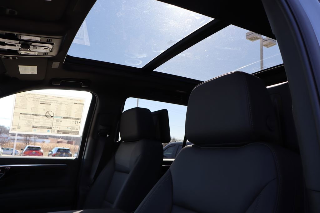 New 2026 Chevrolet Tahoe Z71 w/ Z71 Off-Road Package image 32