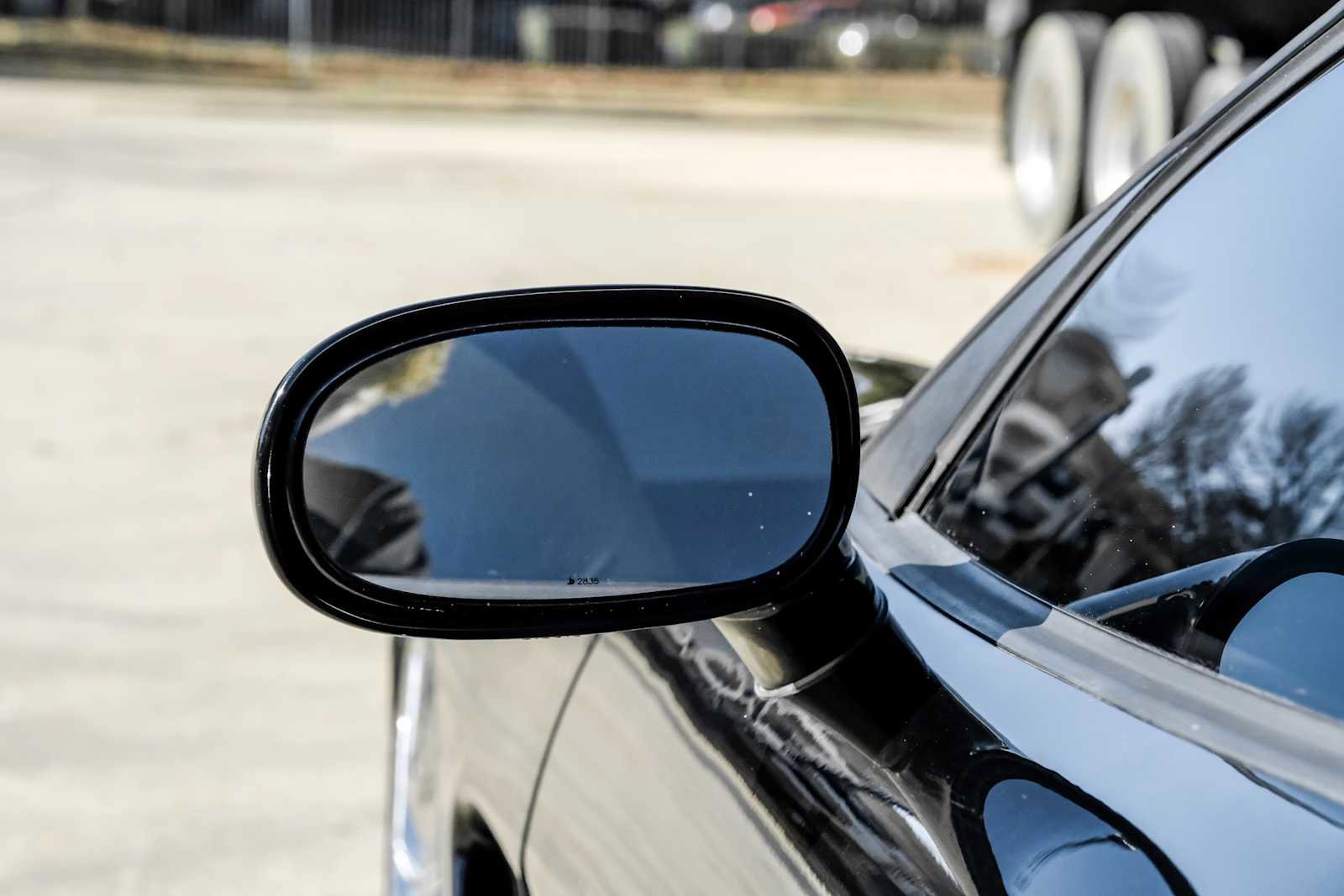 Used 2004 Chevrolet Corvette Coupe w/ Roof Package image 29