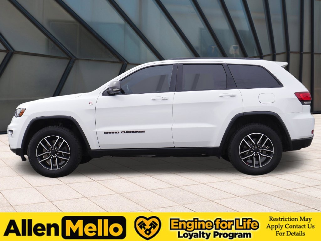 Used 2021 Jeep Grand Cherokee Trailhawk AWD/4WD image 3