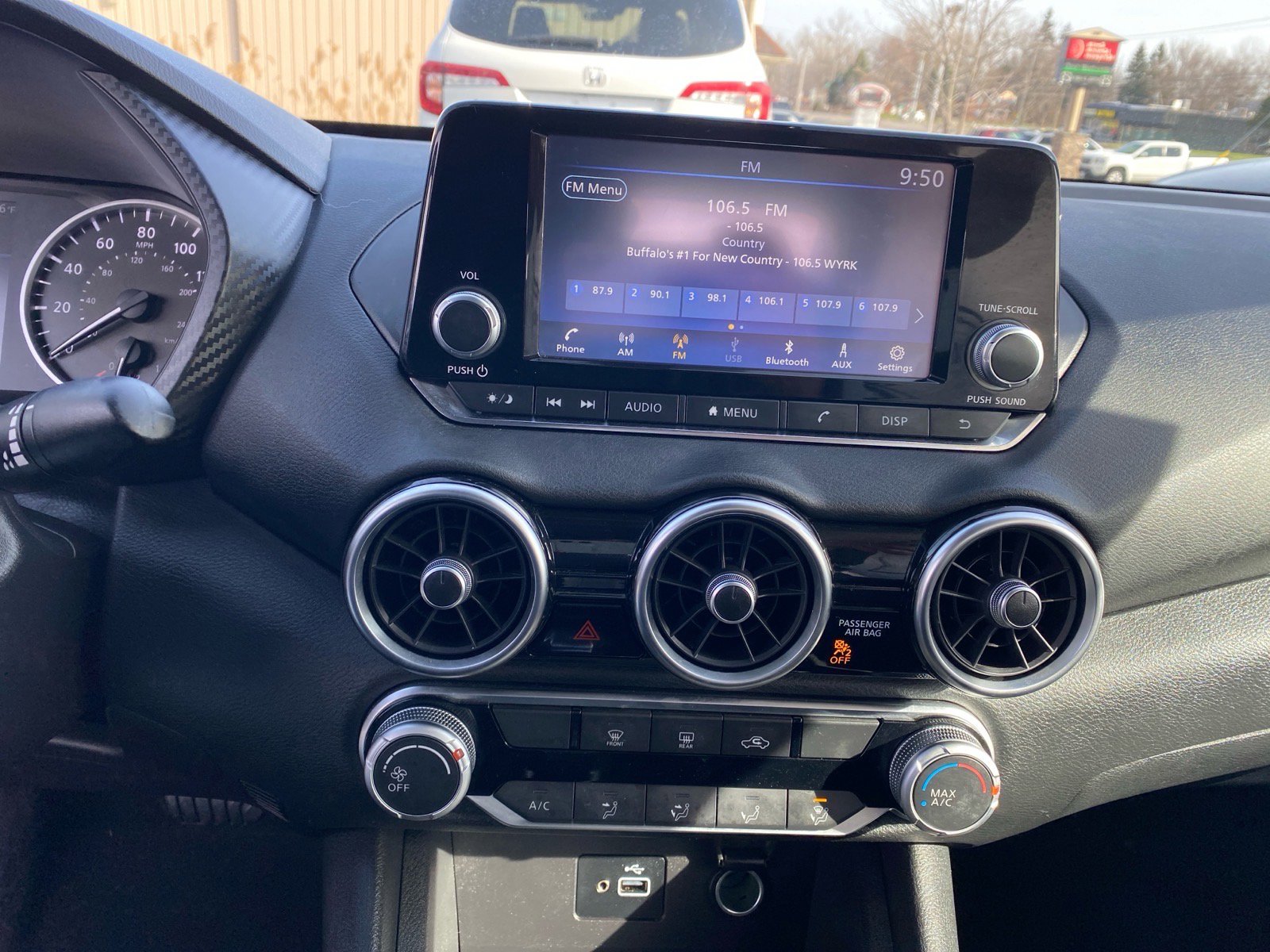 Used 2023 Nissan Sentra S image 11