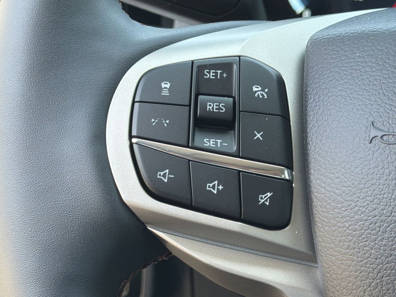 New 2026 Ford Explorer Active w/ Active Comfort Package image 14