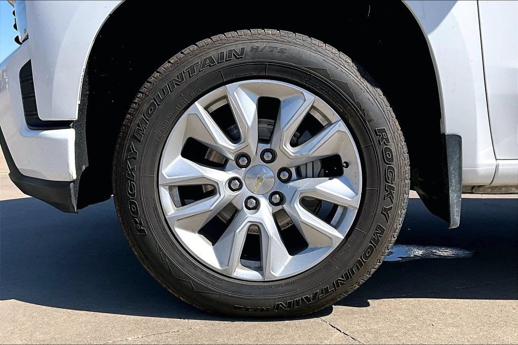 Used 2021 Chevrolet Silverado 1500 Custom RWD image 10
