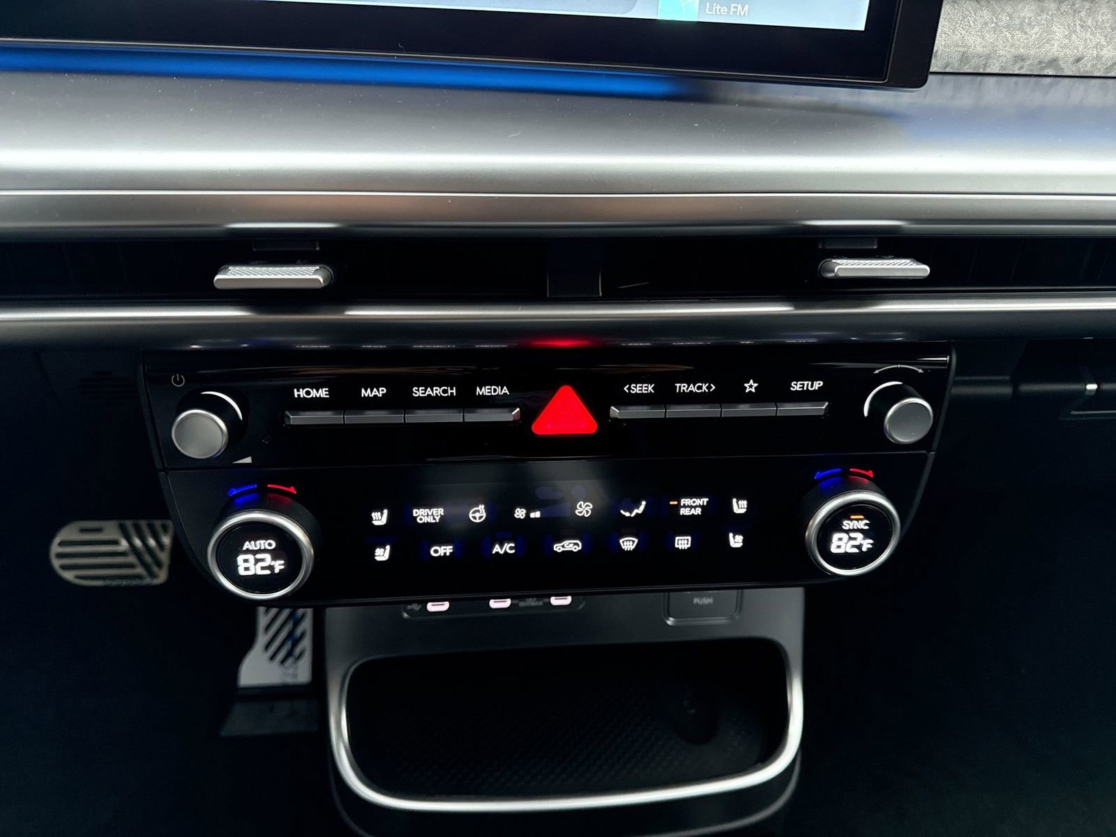 New 2026 Hyundai Ioniq 9 Calligraphy image 21