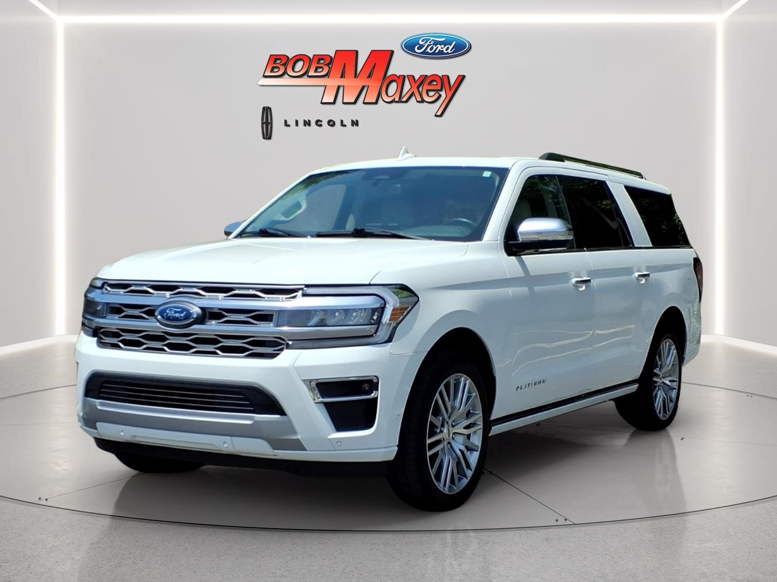 Used 2024 Ford Expedition Max Platinum AWD/4WD image 1