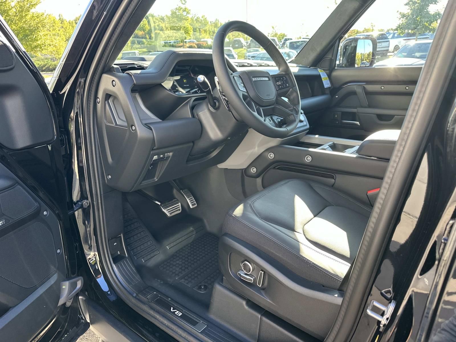 New 2026 Land Rover Defender 130 V8 image 11