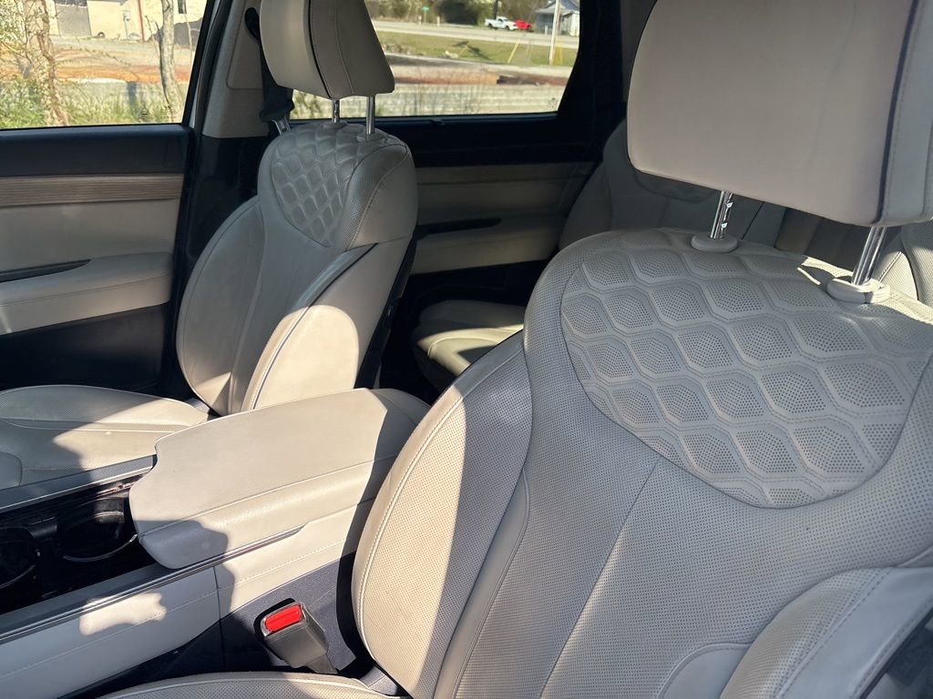 Used 2021 Hyundai Palisade Limited w/ Winter Package image 12