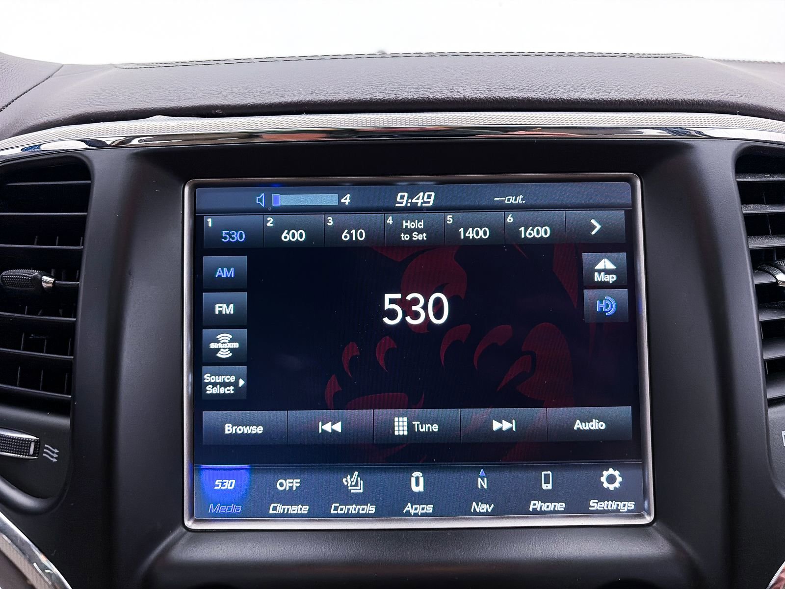 Used 2018 Jeep Grand Cherokee Overland image 21