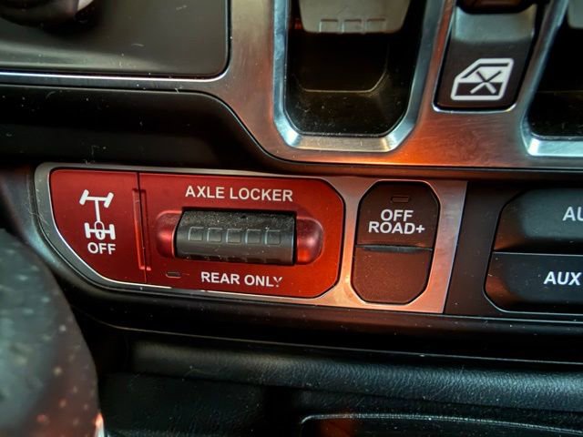 Used 2024 Jeep Wrangler Willys image 27