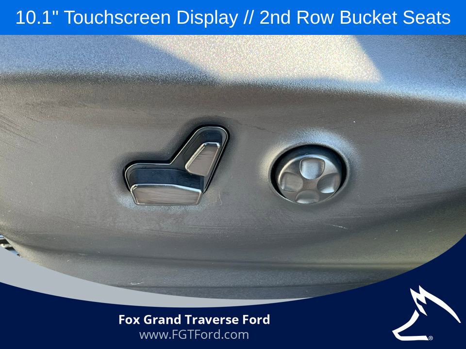 Used 2024 Chrysler Pacifica Touring-L image 10