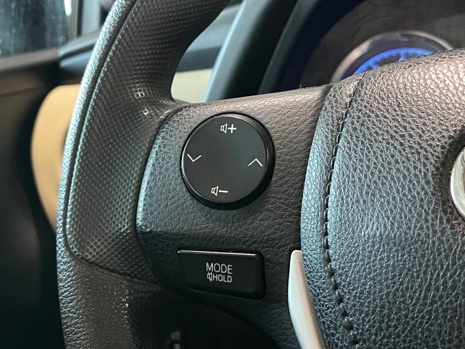 Used 2019 Toyota Corolla LE FWD image 27