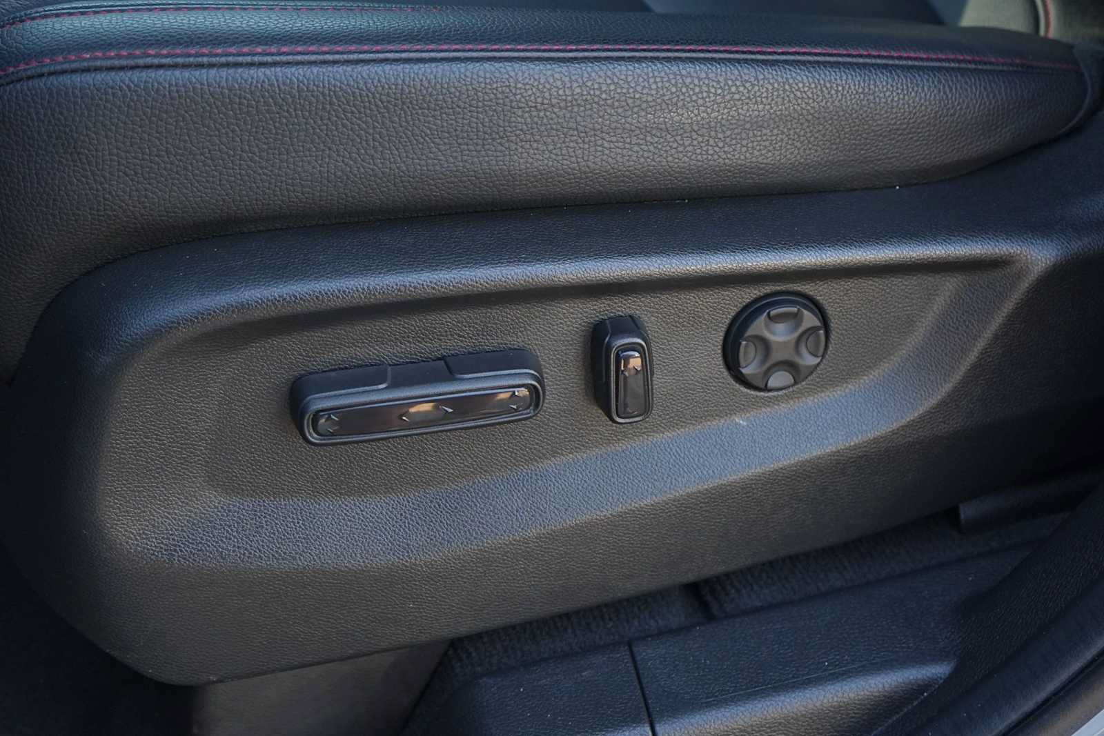 Certified 2025 Honda Odyssey Sport-L image 12