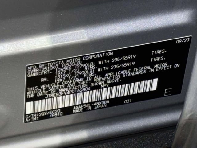 Used 2023 Toyota RAV4 XSE w/ Weather Package image 33