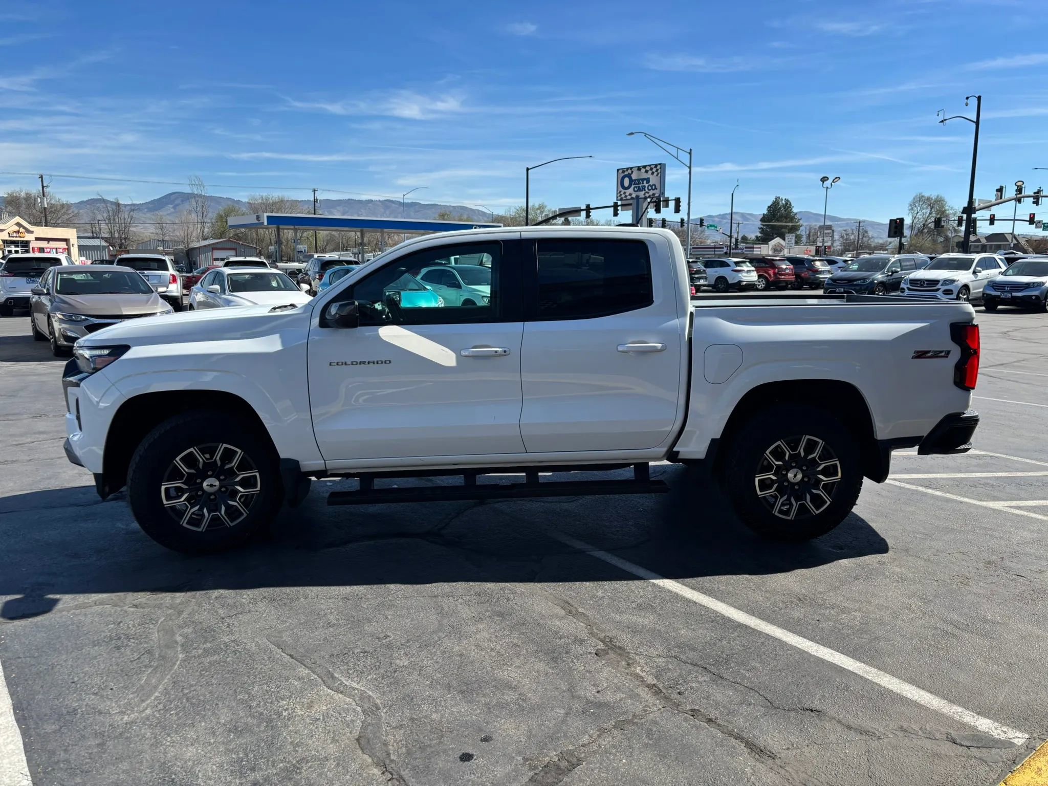 Used 2025 Chevrolet Colorado Z71 image 4