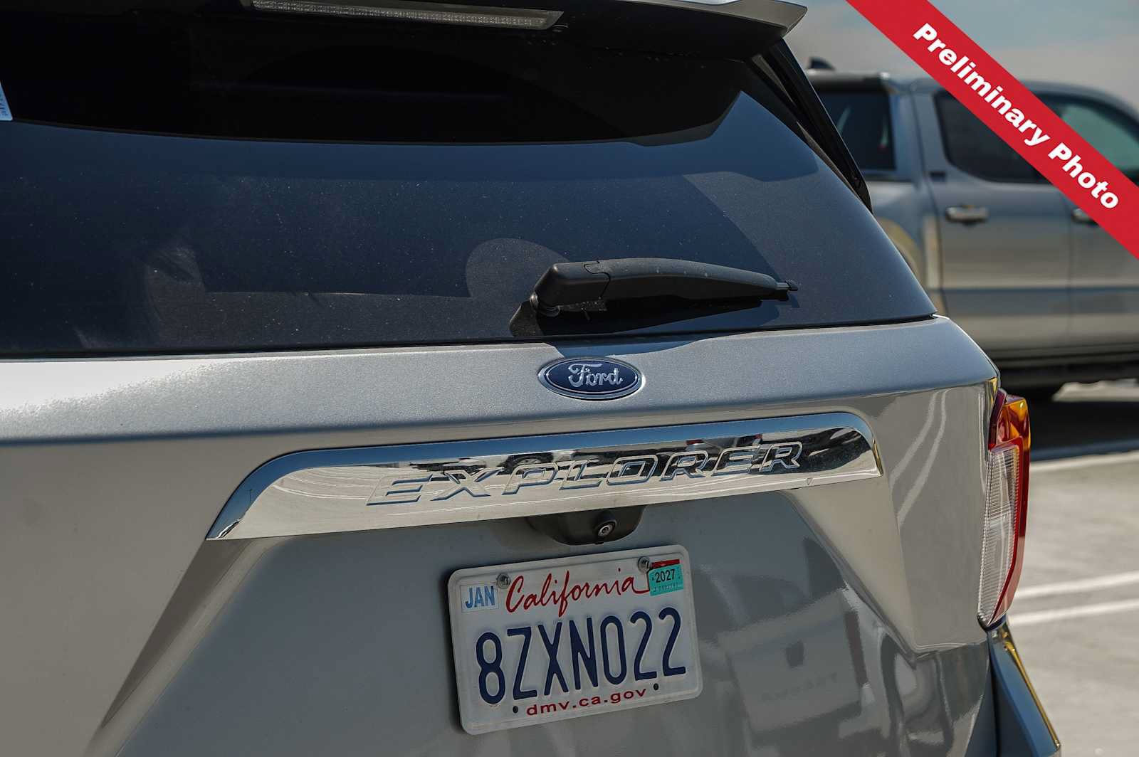 Used 2022 Ford Explorer XLT w/ Equipment Group 202A RWD image 10