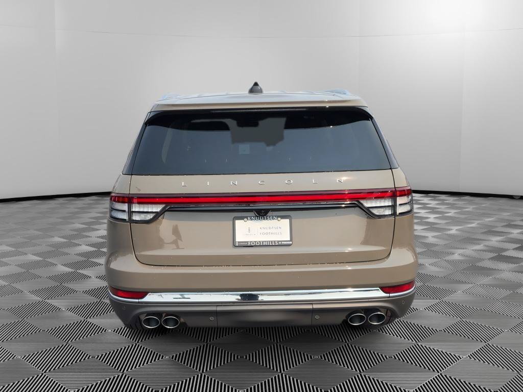 New 2026 Lincoln Aviator AWD image 6