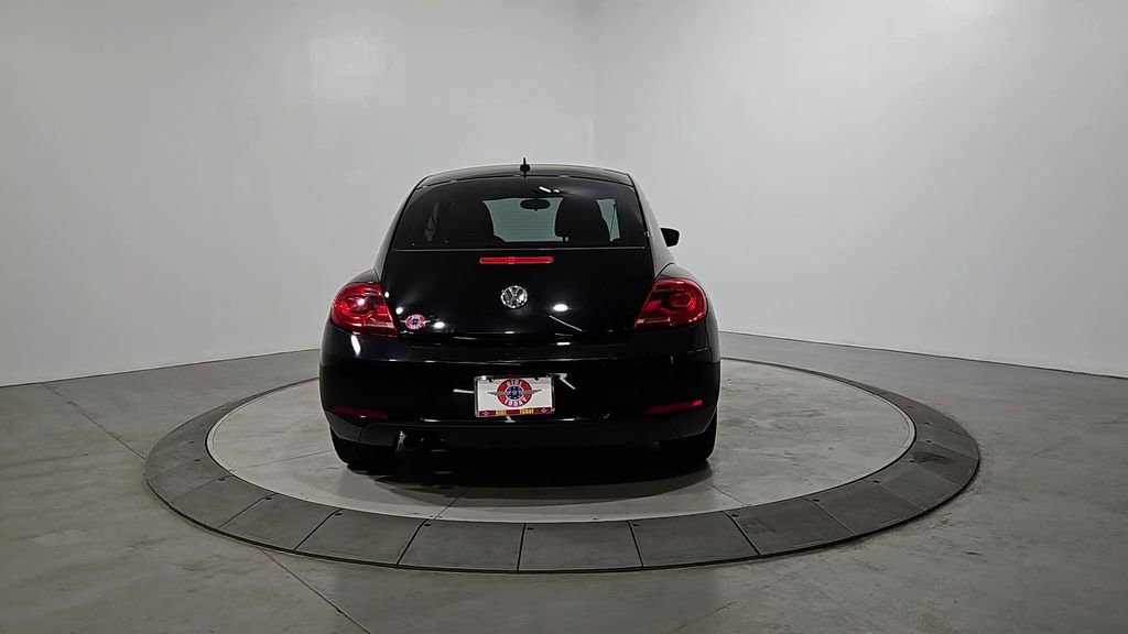 Used 2012 Volkswagen Beetle 2.5 image 4