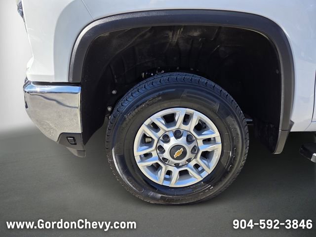 Used 2025 Chevrolet Silverado 2500 LT w/ Convenience Package image 11