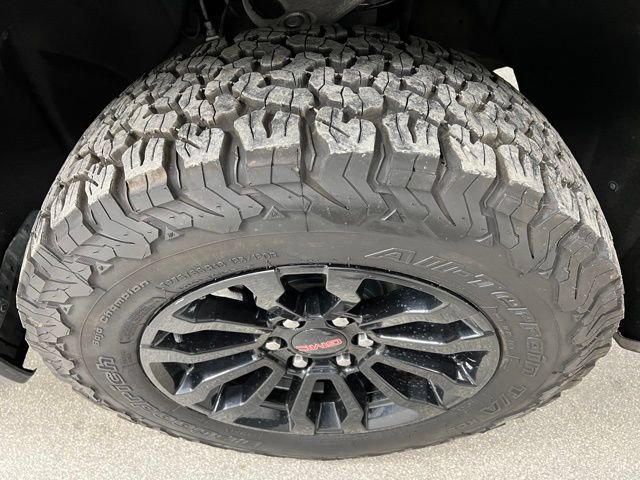 Used 2022 GMC Sierra 1500 AT4X AWD/4WD image 17