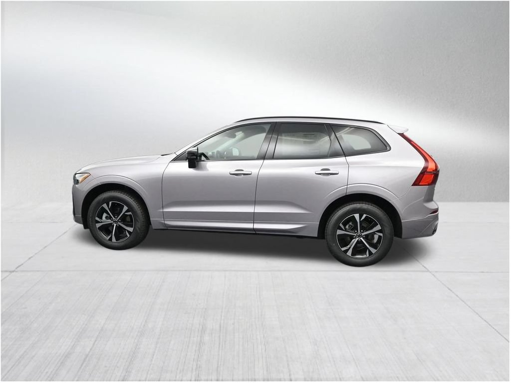 New 2026 Volvo XC60 B5 Core AWD/4WD image 2