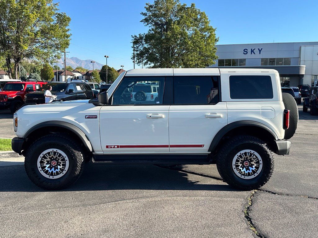 Certified 2026 Ford Bronco Outer Banks w/ Sasquatch Package AWD/4WD image 13