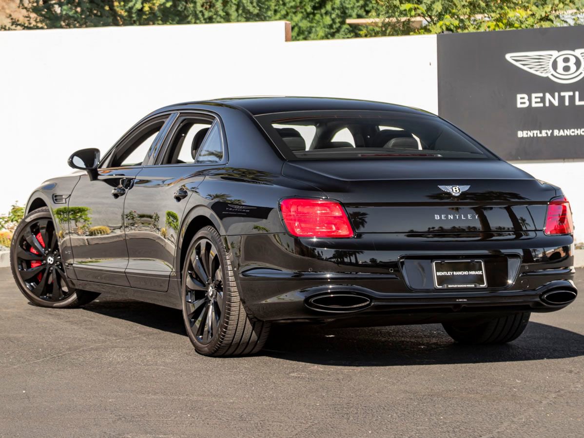 Certified 2022 Bentley Flying Spur W12 image 3
