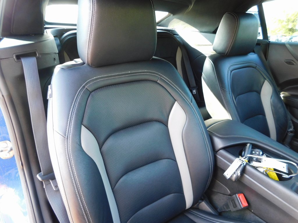 Used 2019 Chevrolet Camaro LT w/ Technology Package image 23